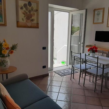 Il Glicine - Casa Vacanza Procida Exterior photo