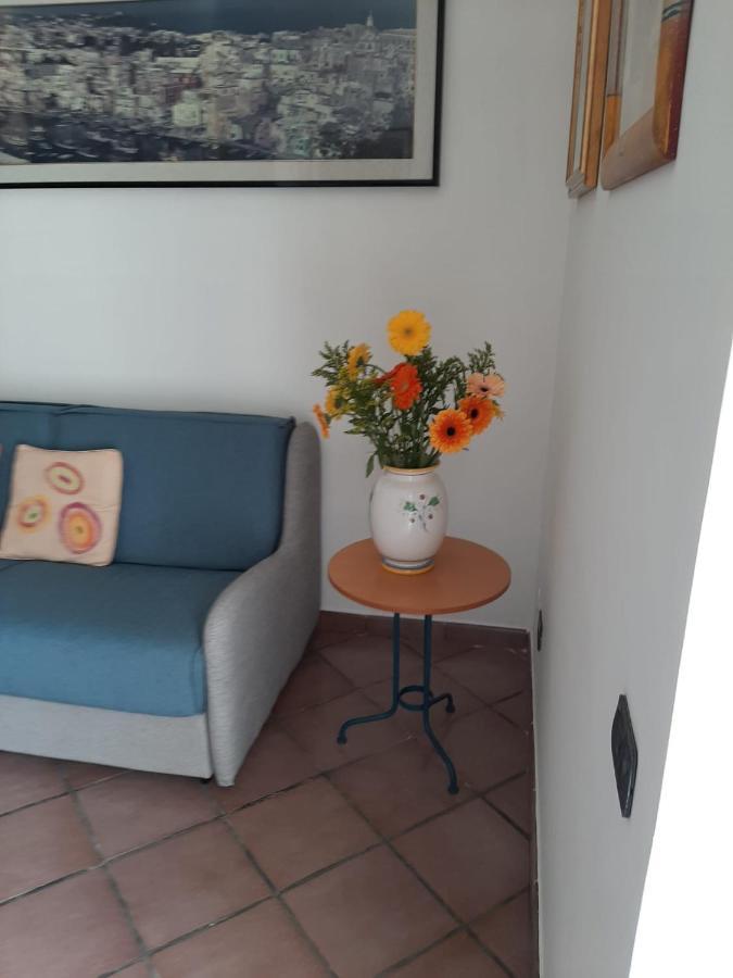 Il Glicine - Casa Vacanza Procida Exterior photo